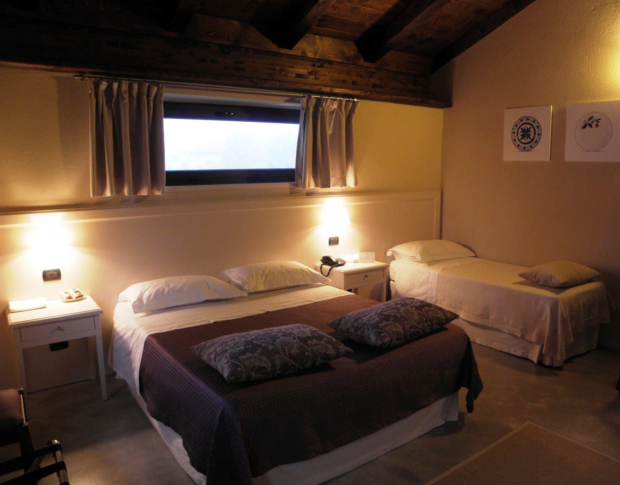 Della Ceramica Hotel Villanova Mondovì